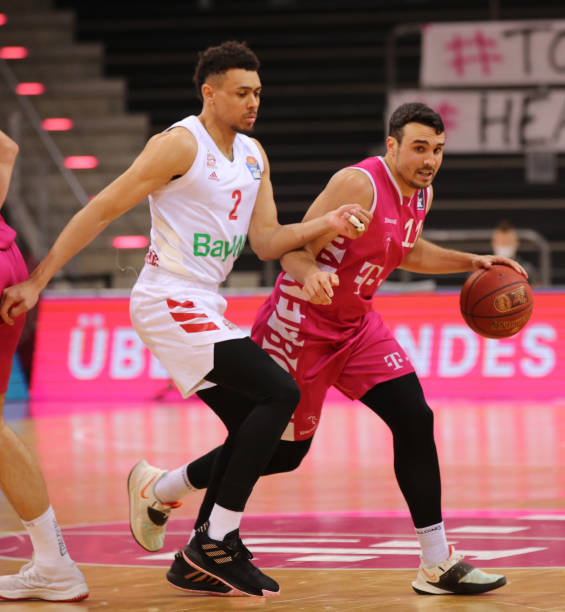 尤其是在射 尤其是在射