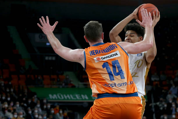 影响深远 影响深远